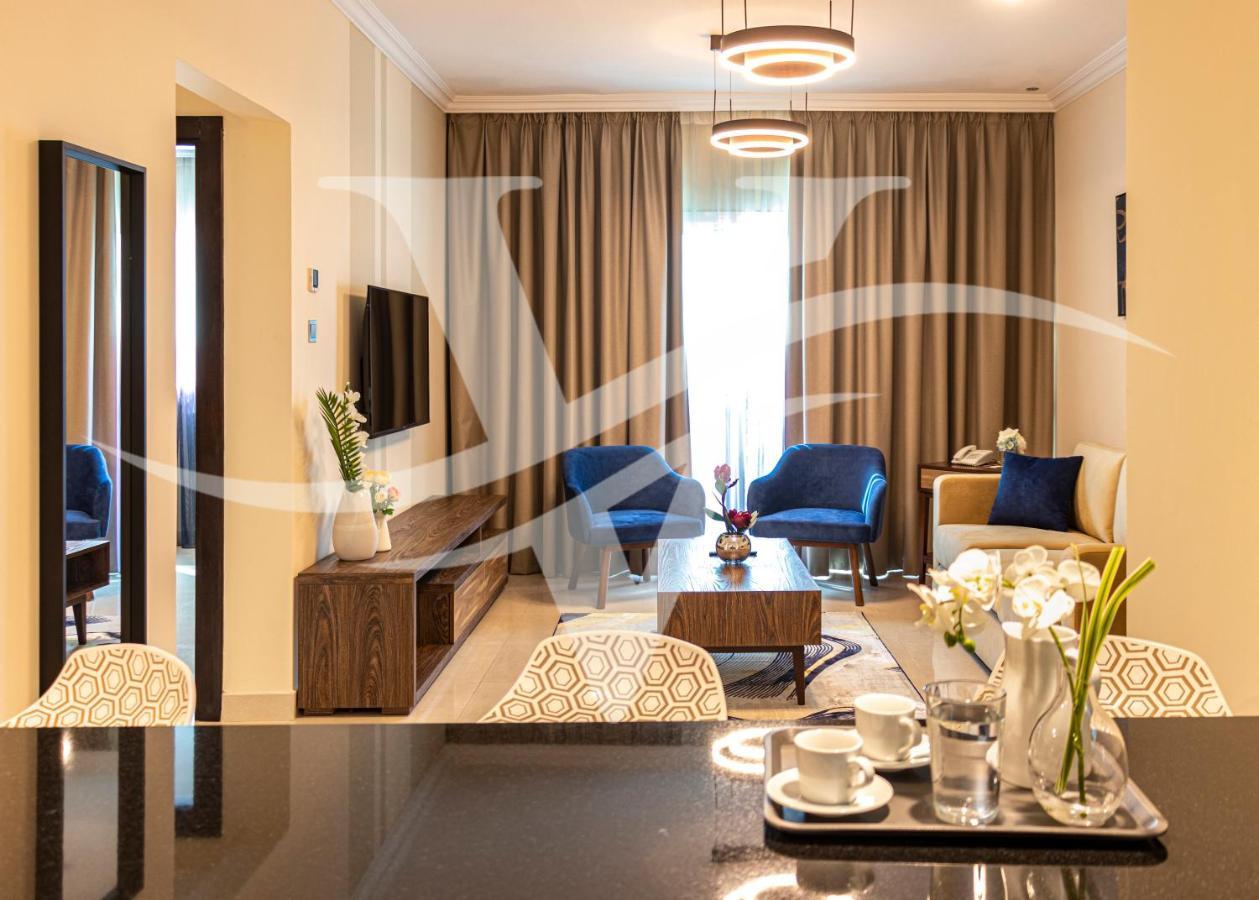 Viola Hotel Apartments Шарджа Екстер'єр фото