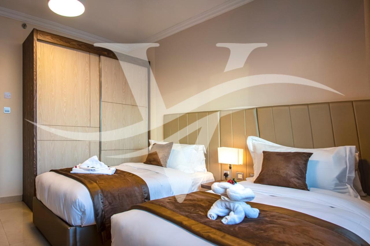 Viola Hotel Apartments Шарджа Екстер'єр фото